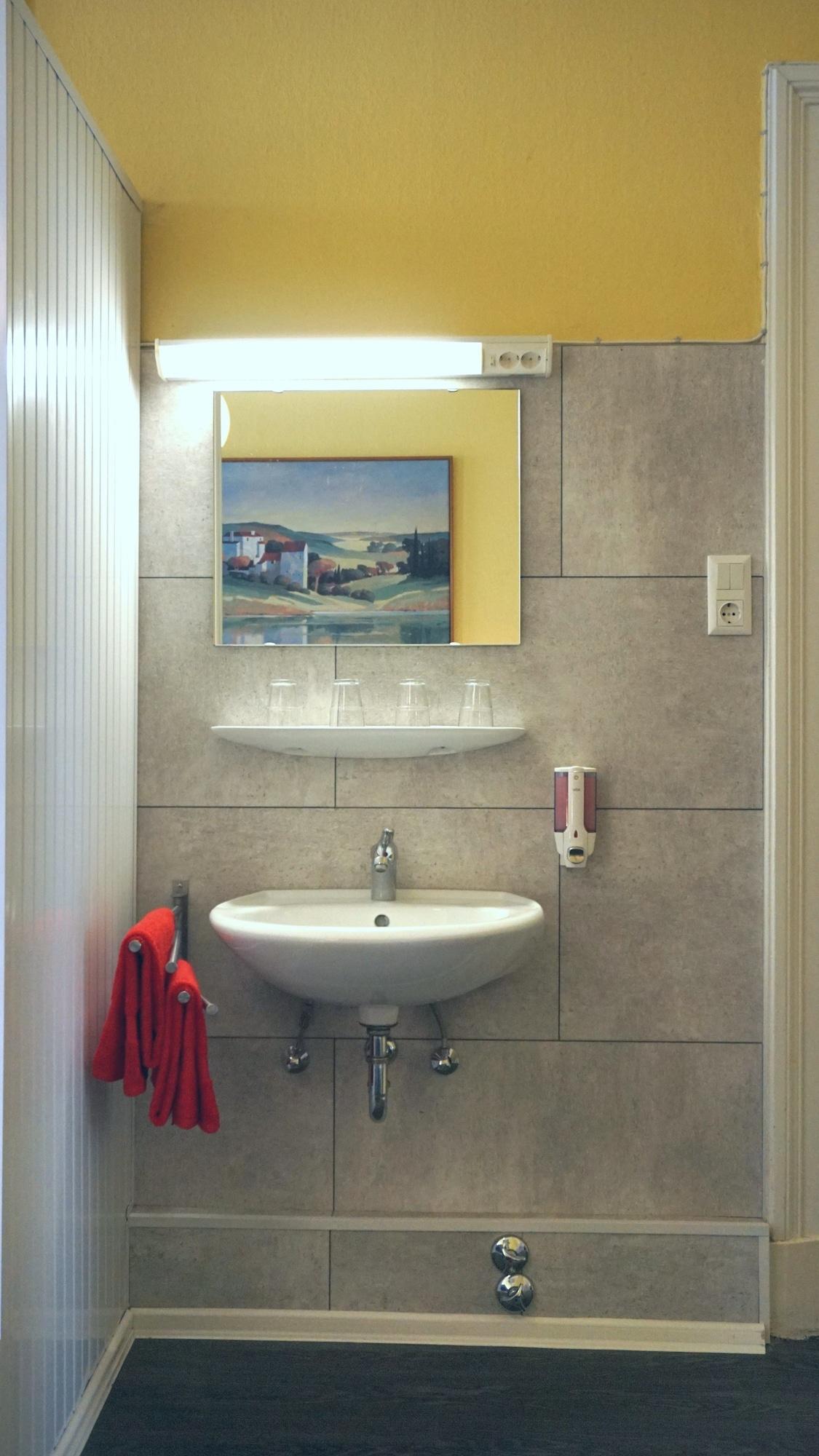 Hotel Kieler Hof Am Hauptbahnhof - Hamburg Central Station ภายนอก รูปภาพ